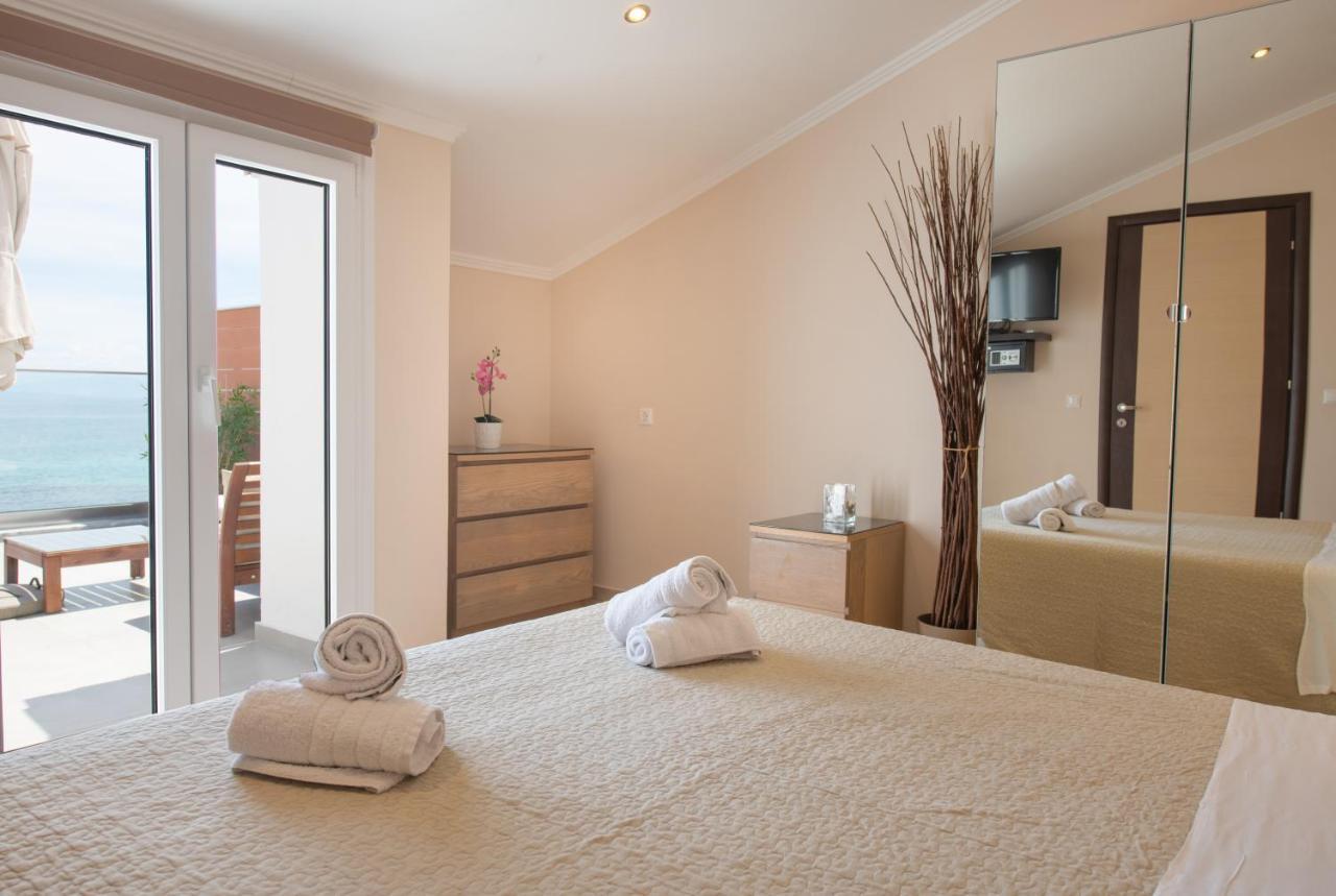 Galini Beach Studios And Penthouse Meszongí Kültér fotó